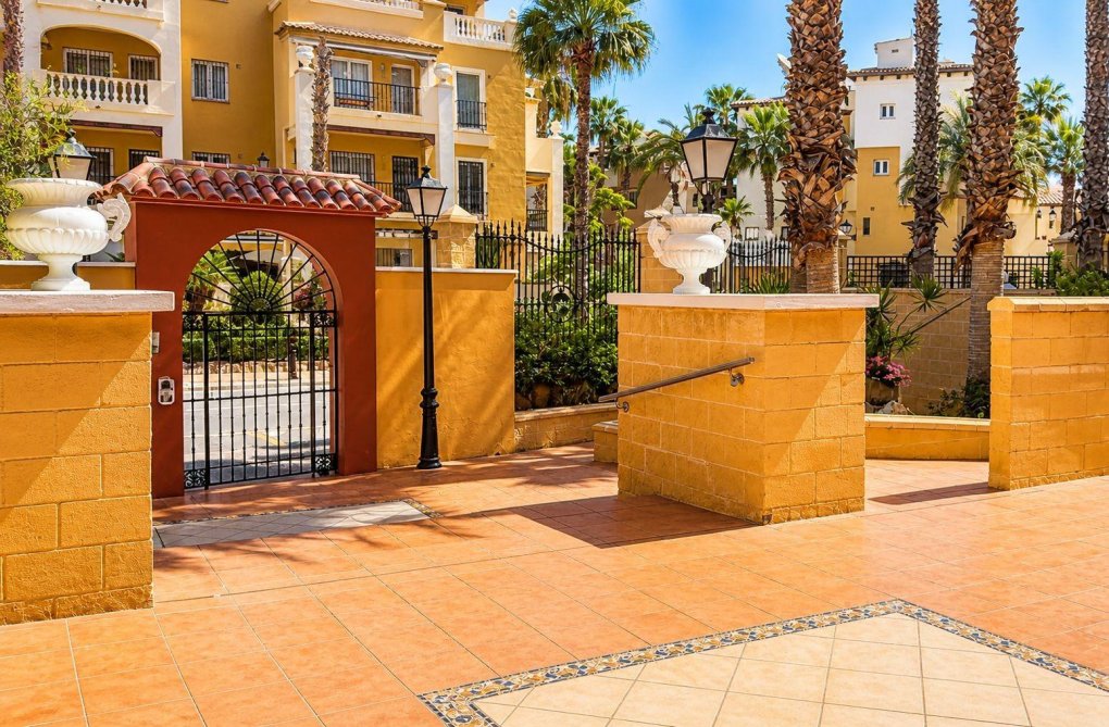 Segunda mano - Apartamento  - Torrevieja - Los Frutales