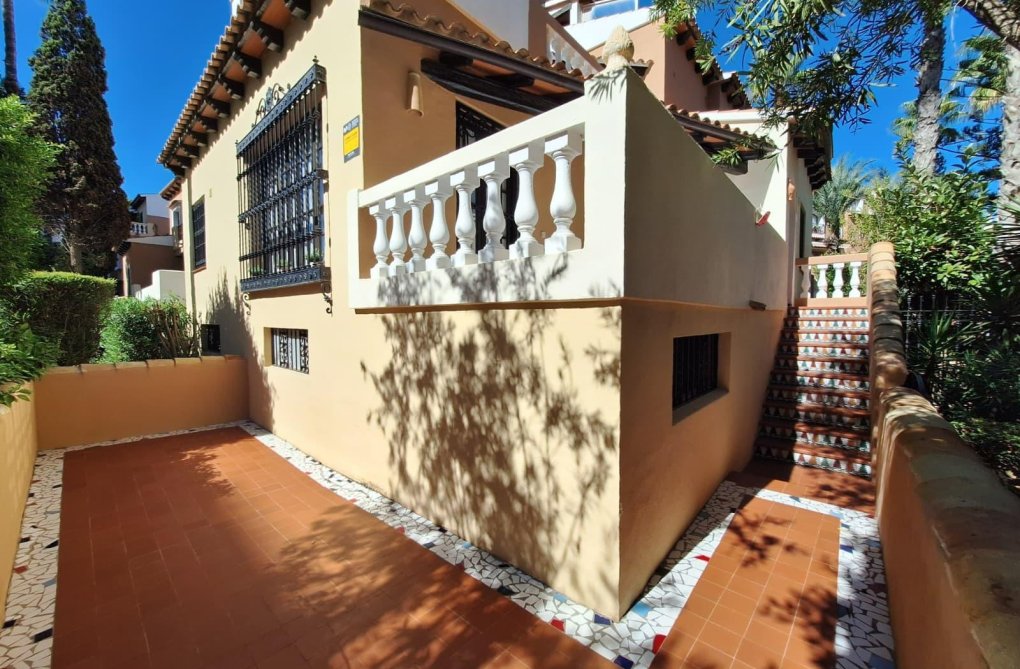 Segunda mano - Apartamento  - Torrevieja - Los Frutales