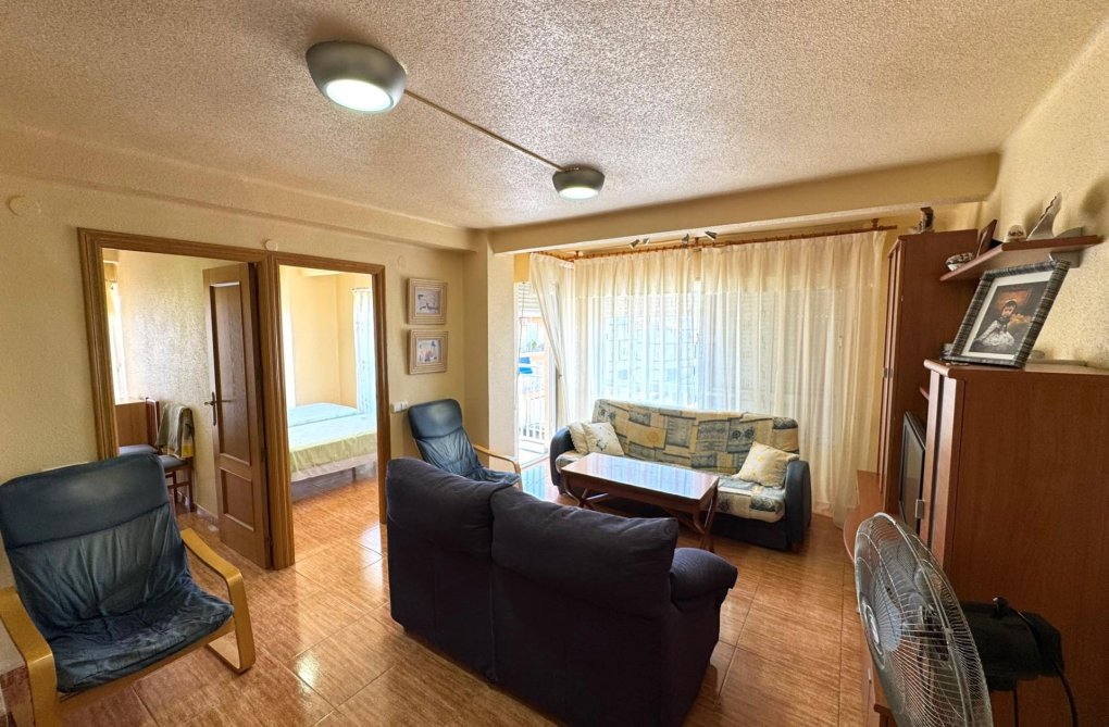 Segunda mano - Apartamento  - Torrevieja - Miramar - Torre Del Moro