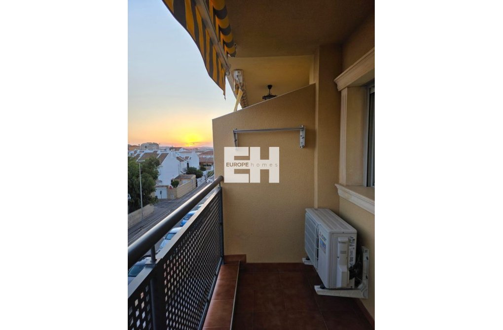 Segunda mano - Apartamento  - Torrevieja - Nueva Torrevieja