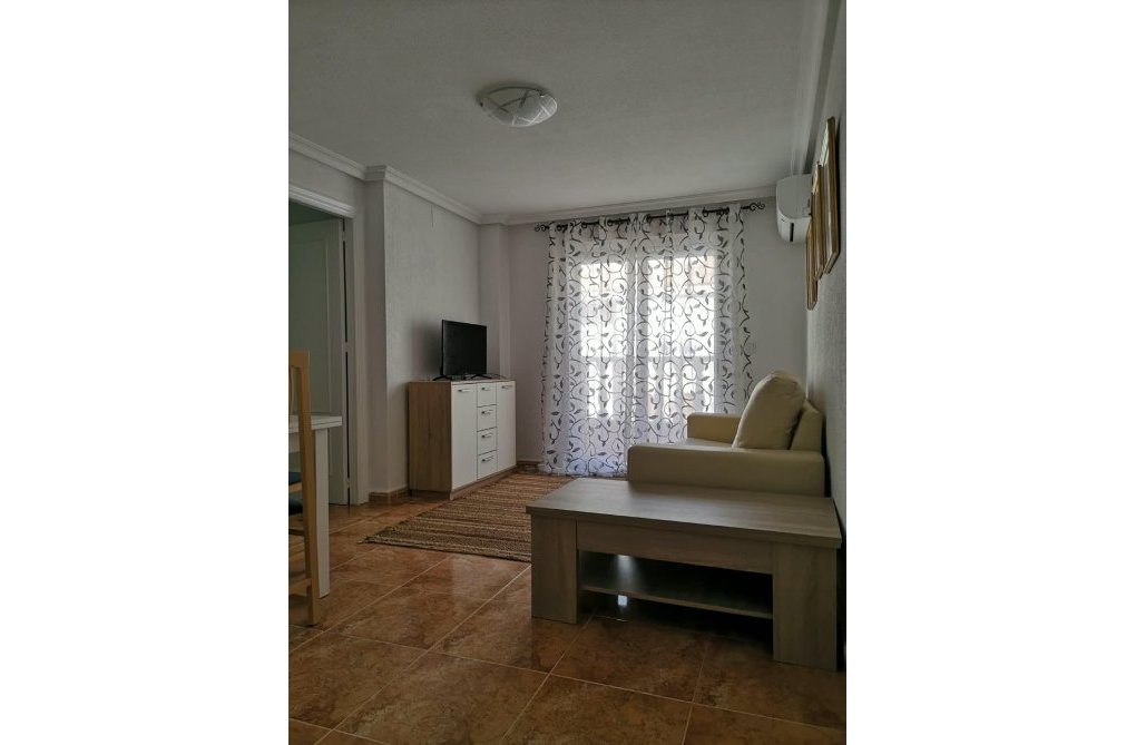 Segunda mano - Apartamento  - Torrevieja - Parque De Las Naciones