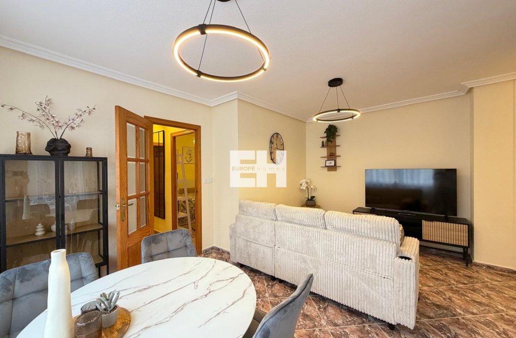 Segunda mano - Apartamento  - Torrevieja - Playa de los Locos
