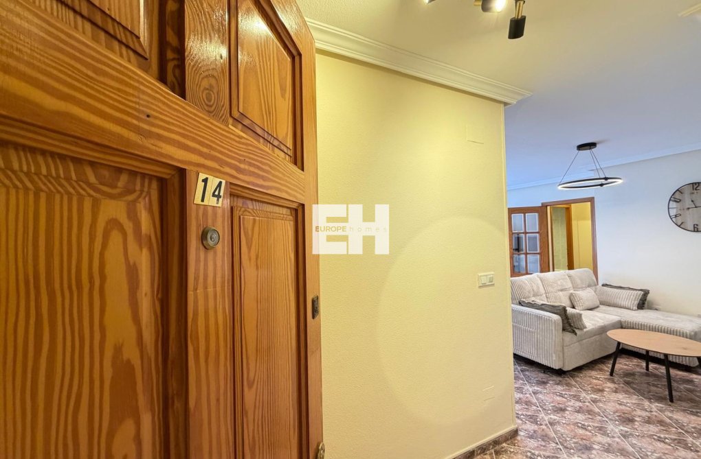Segunda mano - Apartamento  - Torrevieja - Playa de los Locos