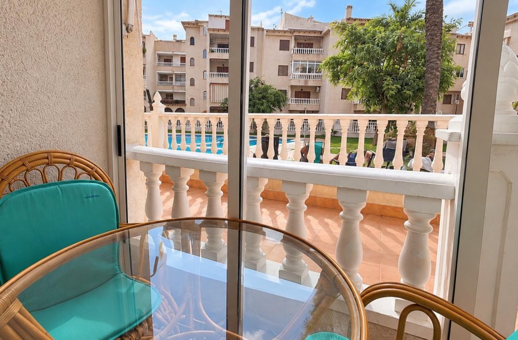 Segunda mano - Apartamento  - Torrevieja - Playa de los Locos