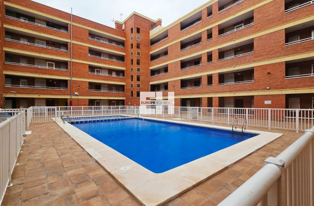 Segunda mano - Apartamento  - Torrevieja - Playa de los Naúfragos