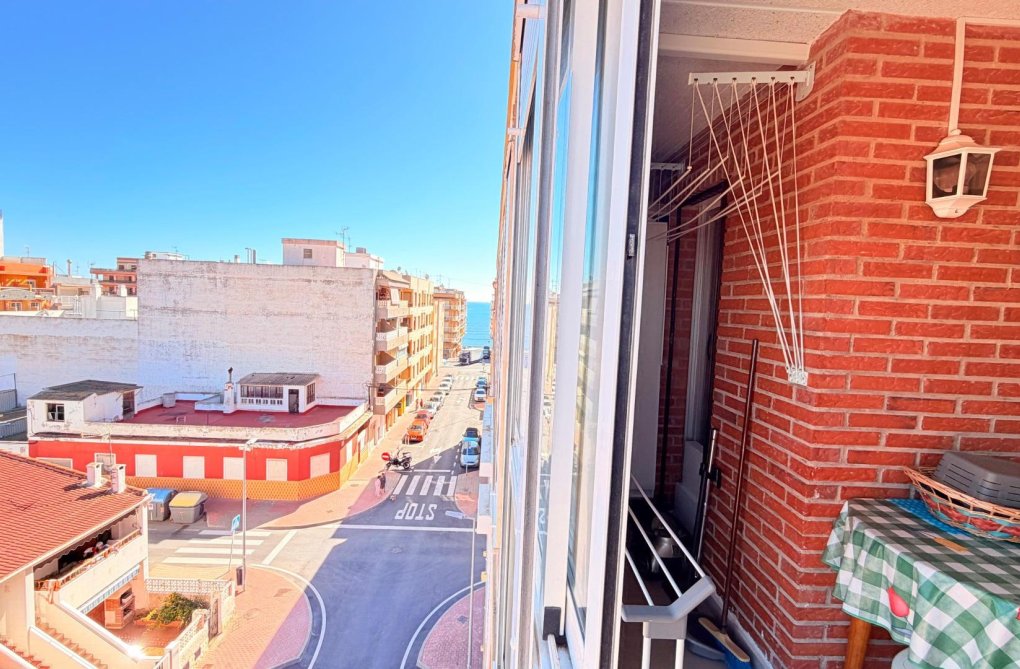Segunda mano - Apartamento  - Torrevieja - Playa de los Naúfragos
