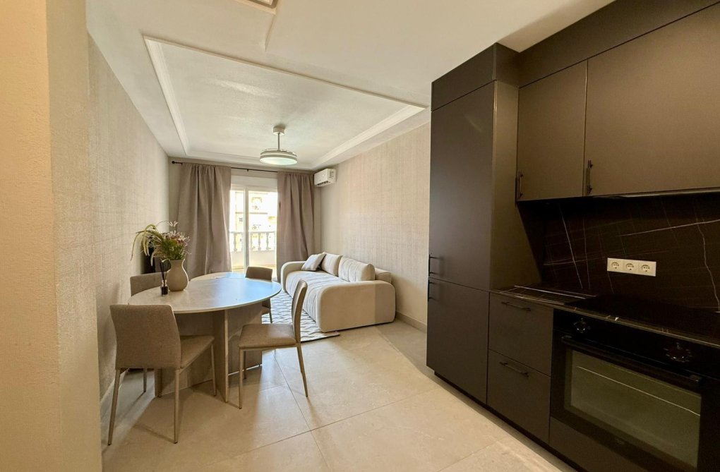 Segunda mano - Apartamento  - Torrevieja - Playa del Cura