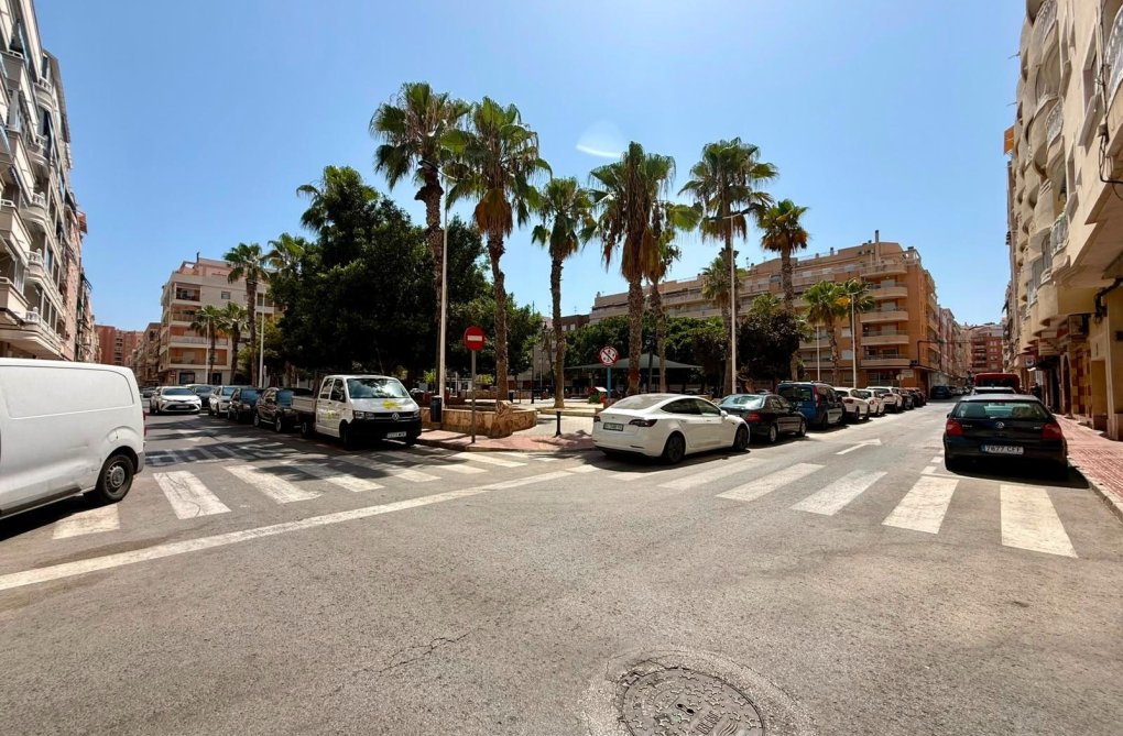 Segunda mano - Apartamento  - Torrevieja - Playa del Cura