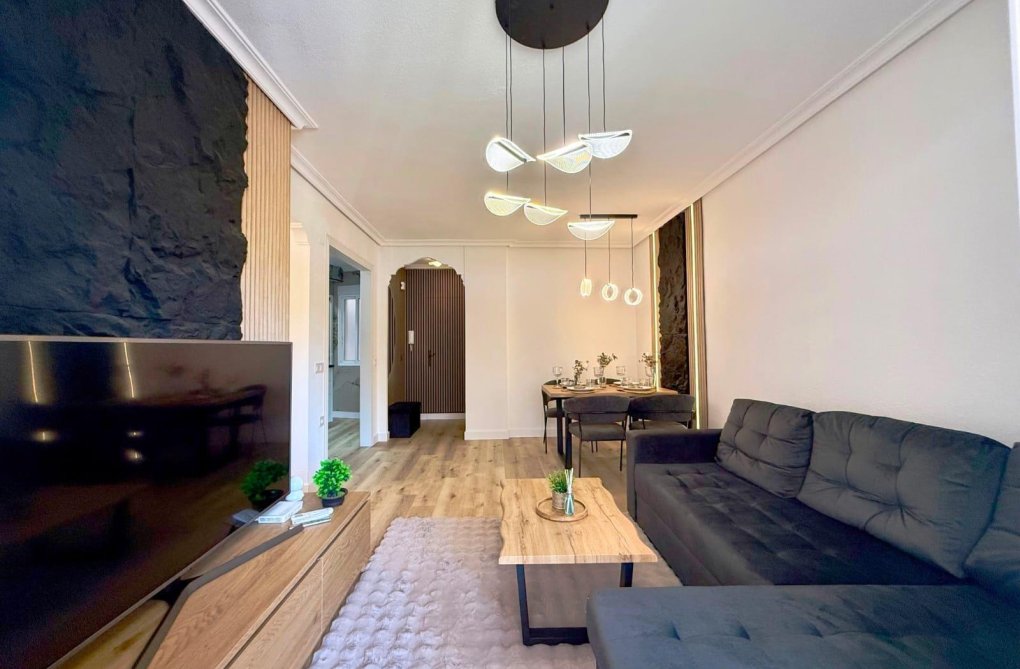 Segunda mano - Apartamento  - Torrevieja - Playa del Cura