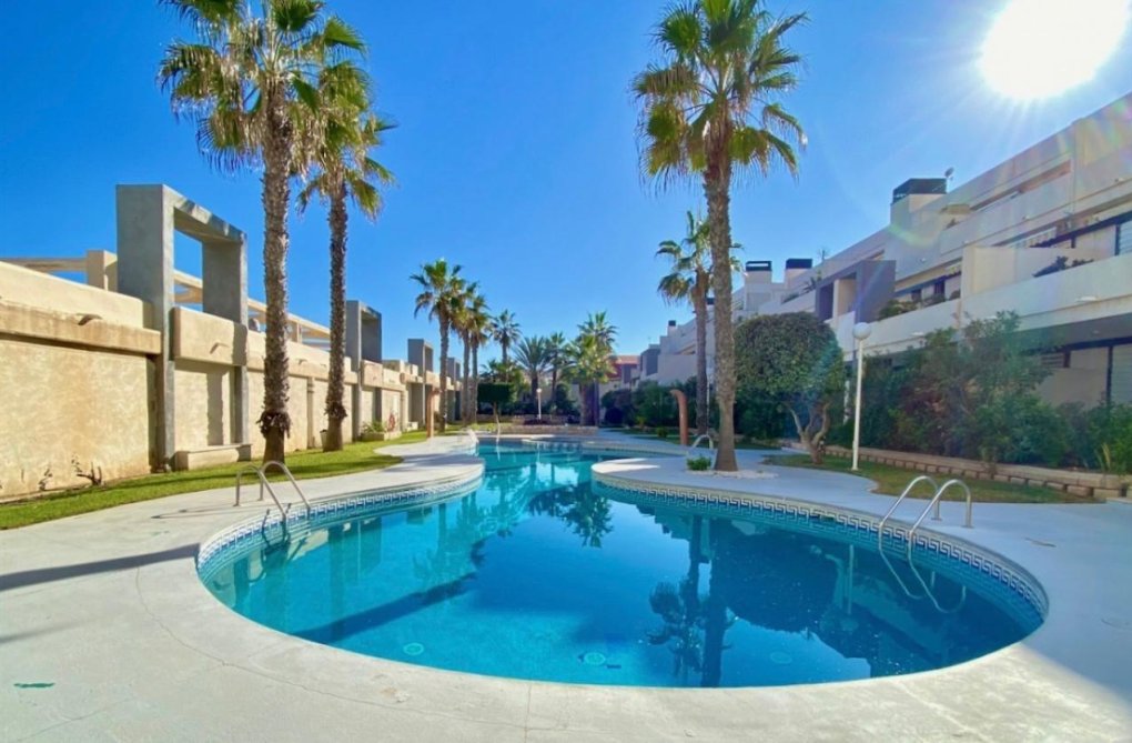 Segunda mano - Apartamento  - Torrevieja - Torre La Mata