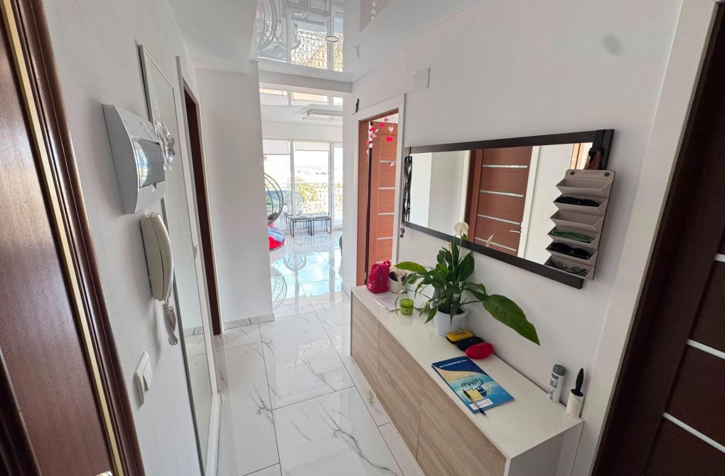 Segunda mano - Apartamento  - Torrevieja - Zona Los Frutales