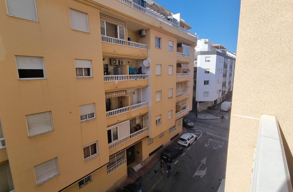 Segunda mano - Apartamento  - Torrevieja