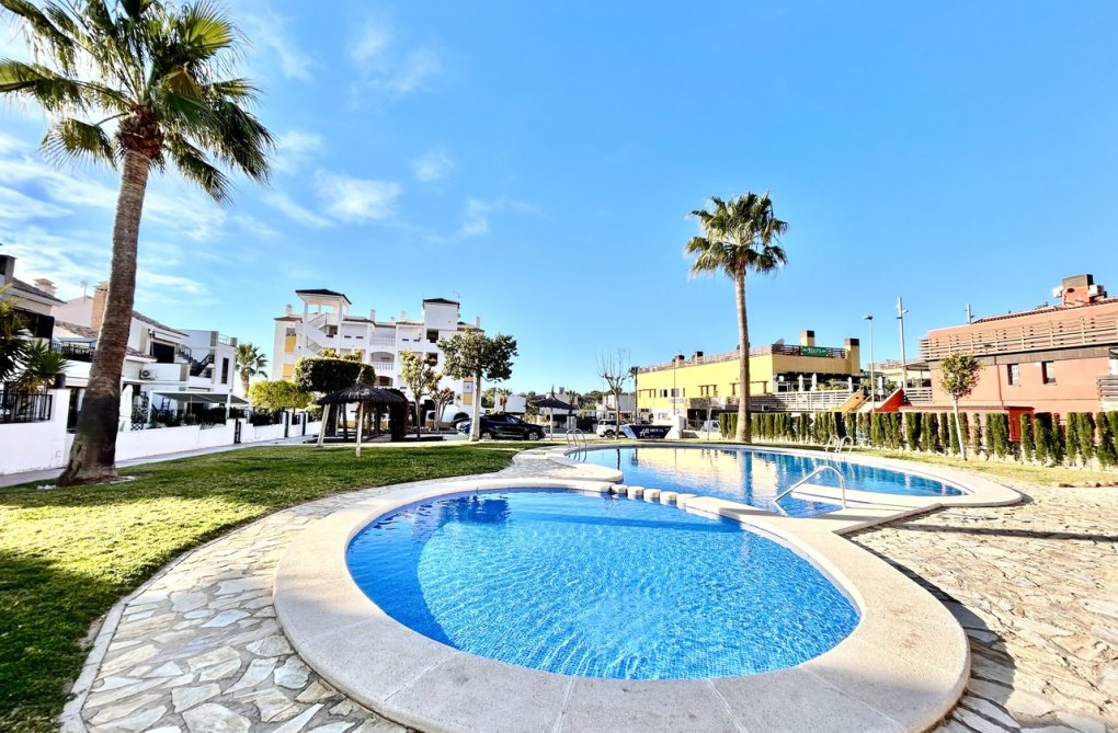 Segunda mano - Apartamento  - Villamartin - Costa Blanca