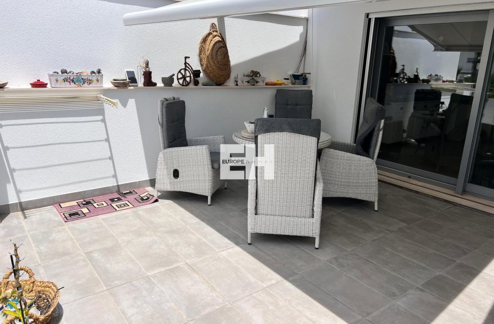 Segunda mano - Apartamento  - Vistabella Golf Entre Naranjos - Inland