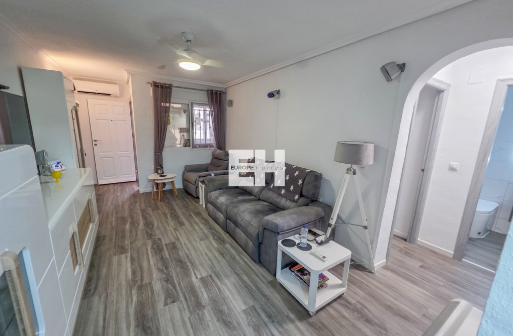 Segunda mano - Apartamento  - Vistabella Golf Entre Naranjos - Inland