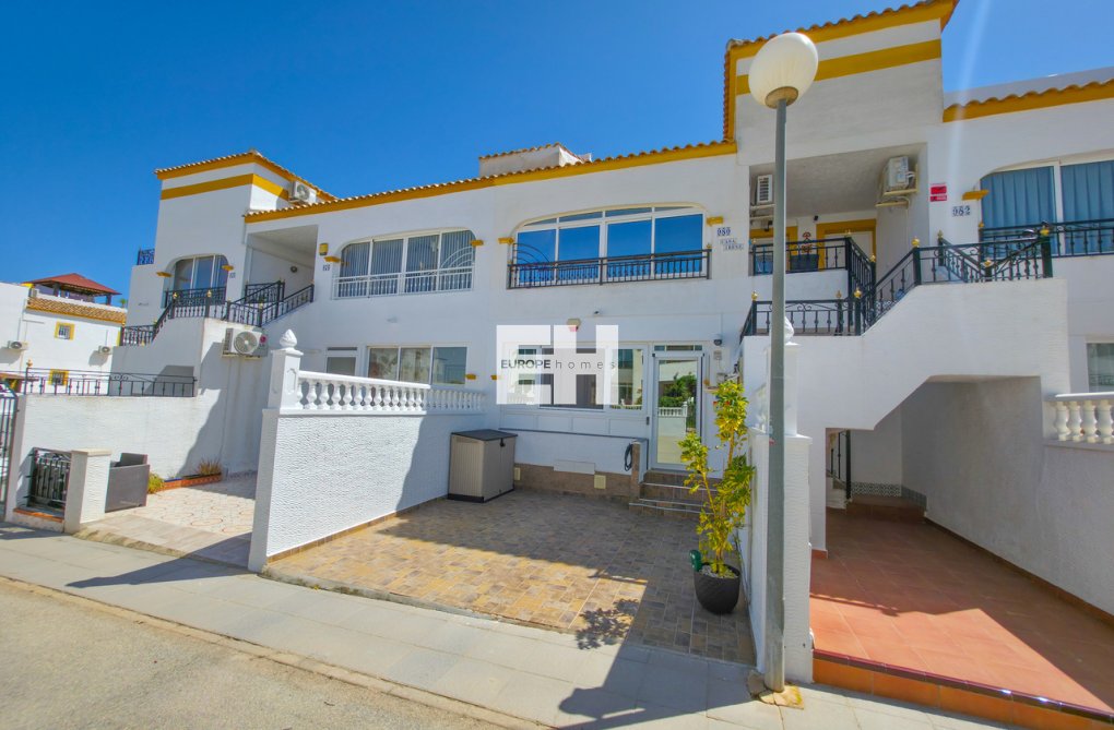 Segunda mano - Apartamento  - Vistabella Golf Entre Naranjos - Inland