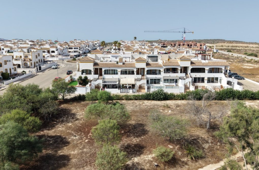 Segunda mano - Apartamento  - Vistabella Golf Entre Naranjos - Inland
