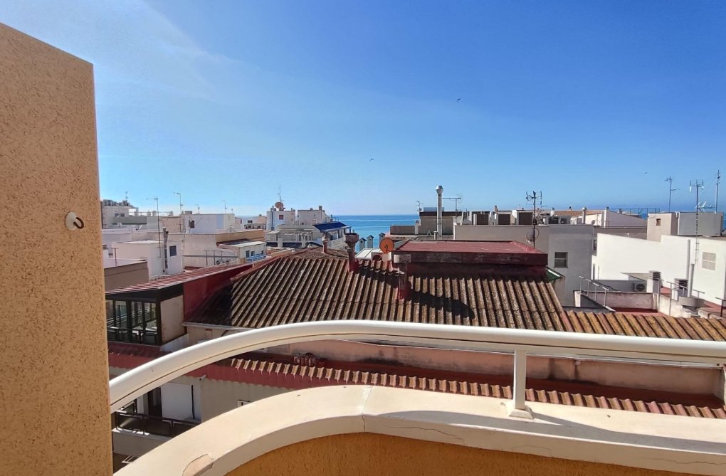 Segunda mano - Atico - Torrevieja - Paseo Maritimo