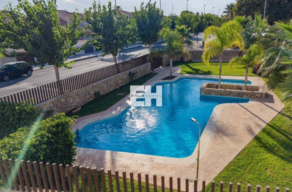 Segunda mano - Bungalow - Pilar de la Horadada - La Torre De La Horadada