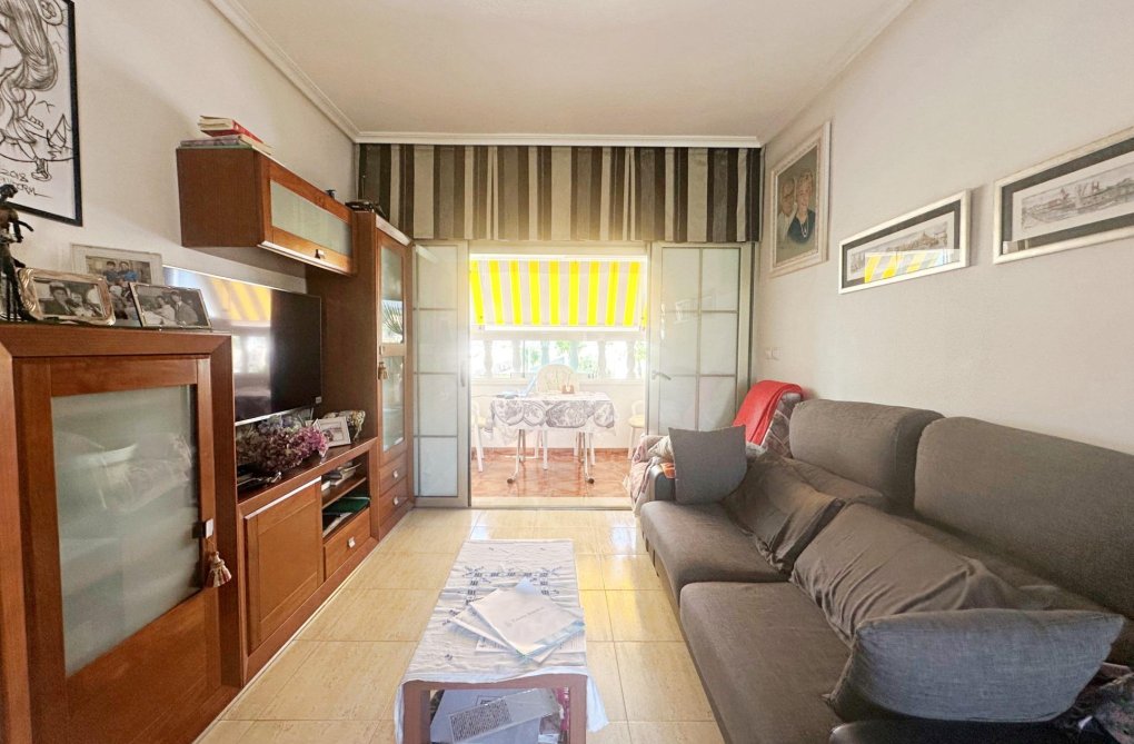 Segunda mano - Bungalow - Torrevieja - Aguas Nuevas