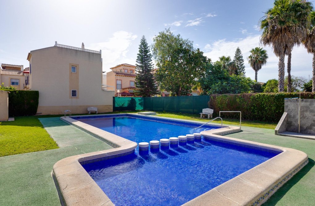 Segunda mano - Bungalow - Torrevieja - El Chaparral