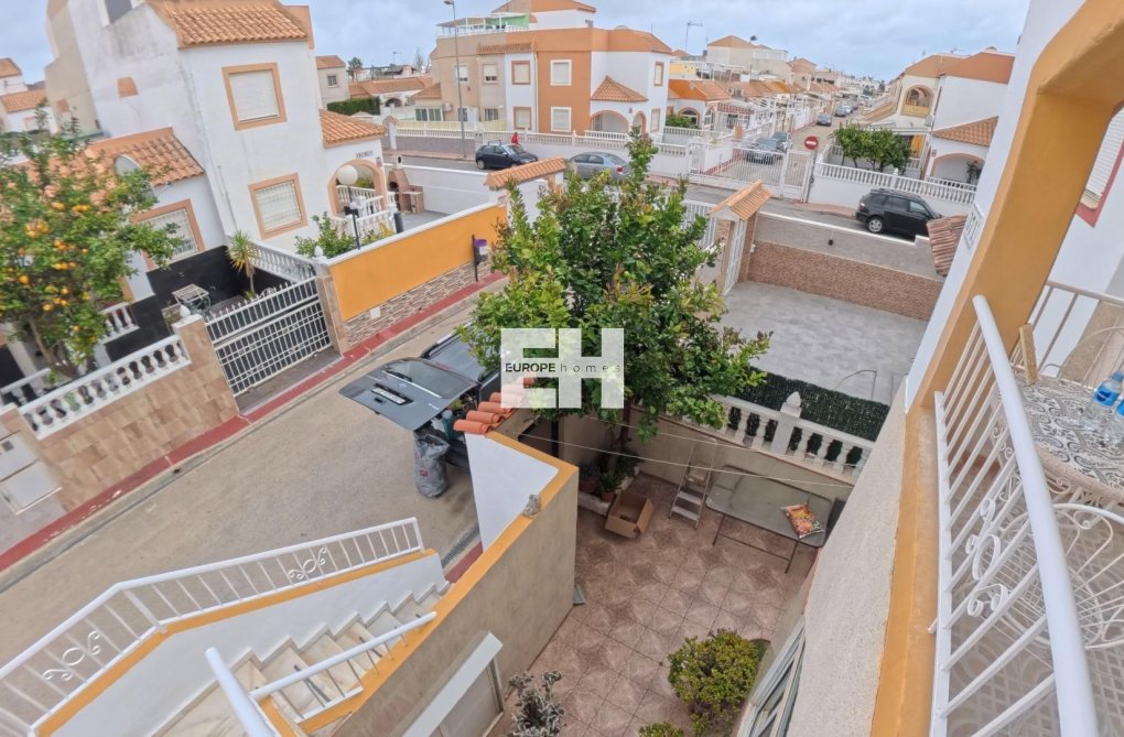 Segunda mano - Bungalow - Torrevieja - El Limonar