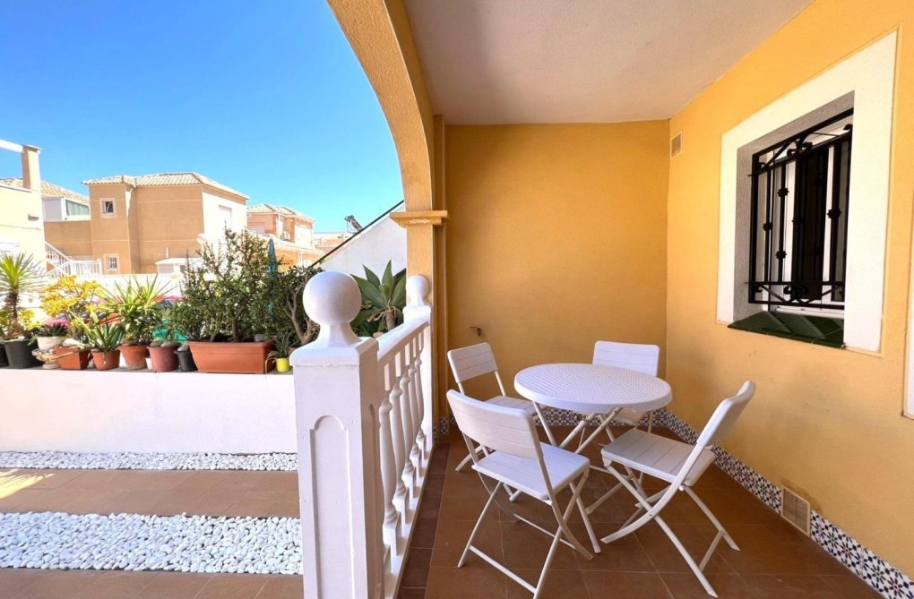 Segunda mano - Bungalow - Torrevieja - Los Balcones - Los Altos Del Edén