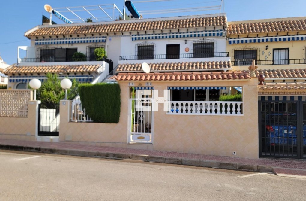 Segunda mano - Bungalow - Torrevieja - Los Frutales