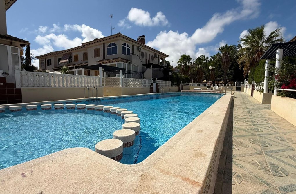 Segunda mano - Bungalow - Torrevieja - Punta Prima