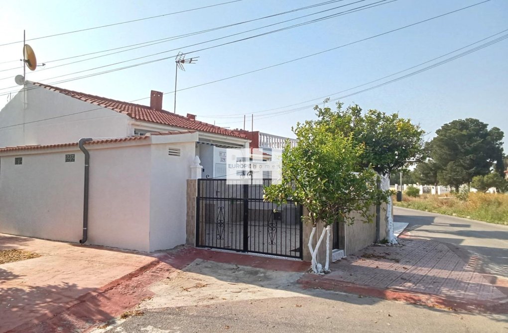 Segunda mano - Bungalow - Torrevieja - Torretas