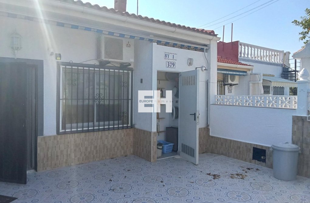 Segunda mano - Bungalow - Torrevieja - Torretas
