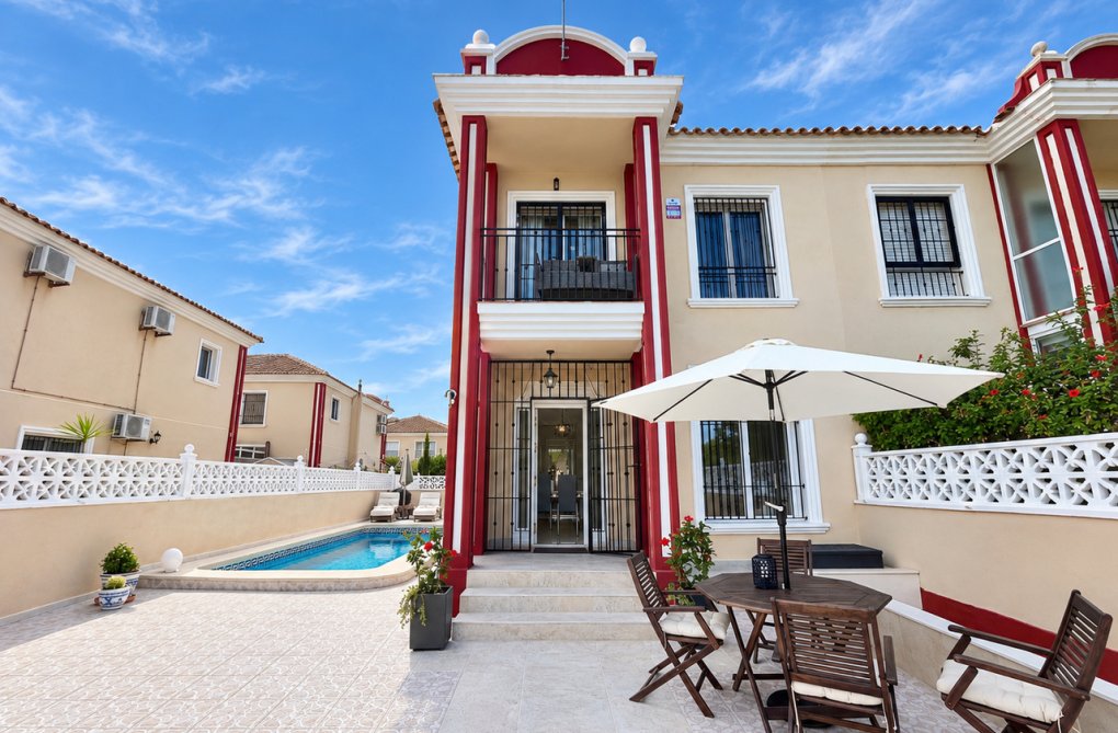Segunda mano - town house - Dehesa de Campoamor - Costa Blanca