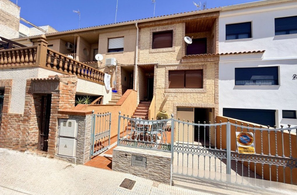 Segunda mano - town house - Formentera del Segura - Costa Blanca