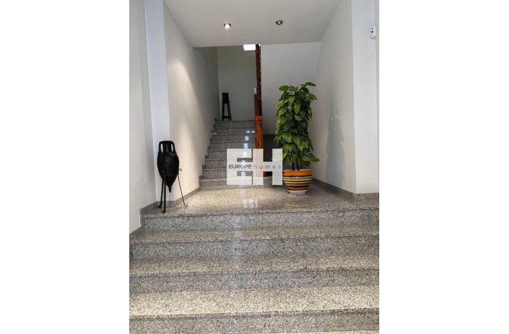 Segunda mano - town house - Formentera del Segura - Pueblo 5