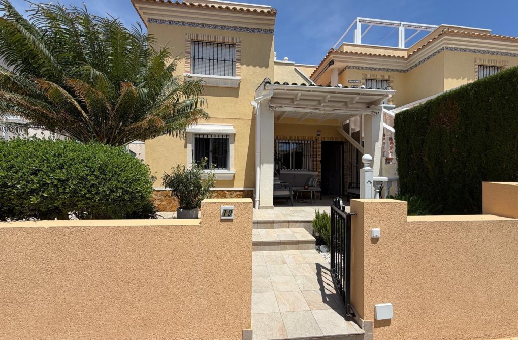 Segunda mano - town house - Orihuela Costa - Los Dolses