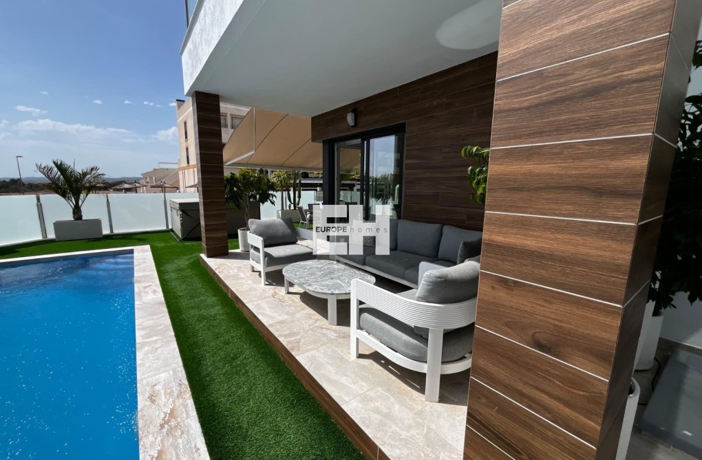 Segunda mano - town house - Orihuela - Desamparados-hurchillo-torremendo