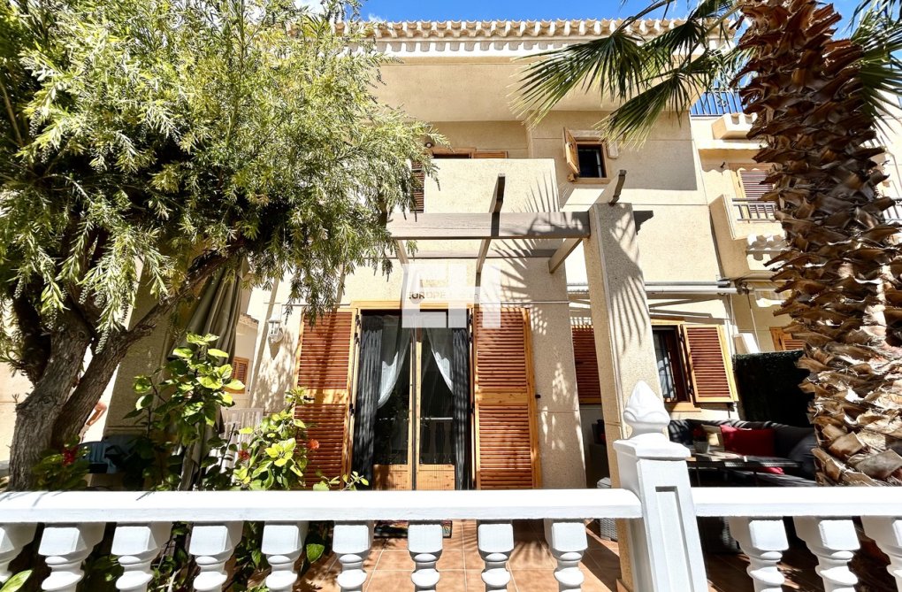 Segunda mano - town house - Playa Flamenca - Costa Blanca