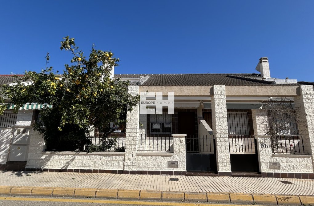 Segunda mano - town house - Torre de la Horadada - Costa Blanca
