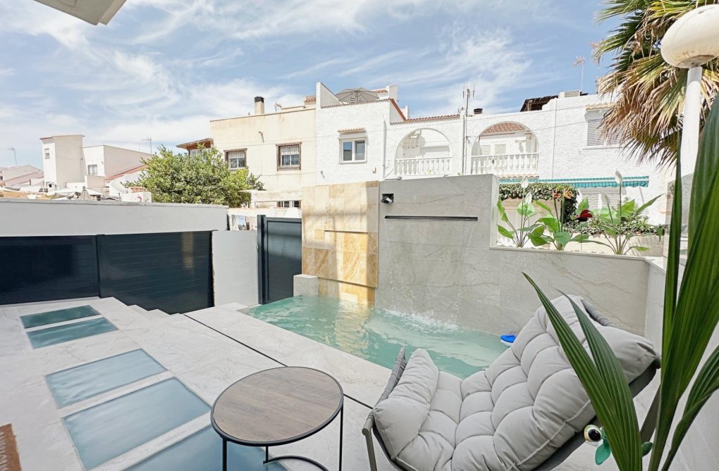 Segunda mano - town house - Torrevieja - Calas Blanca