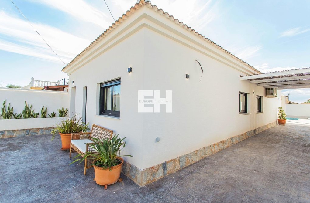 Segunda mano - town house - Torrevieja - La Siesta