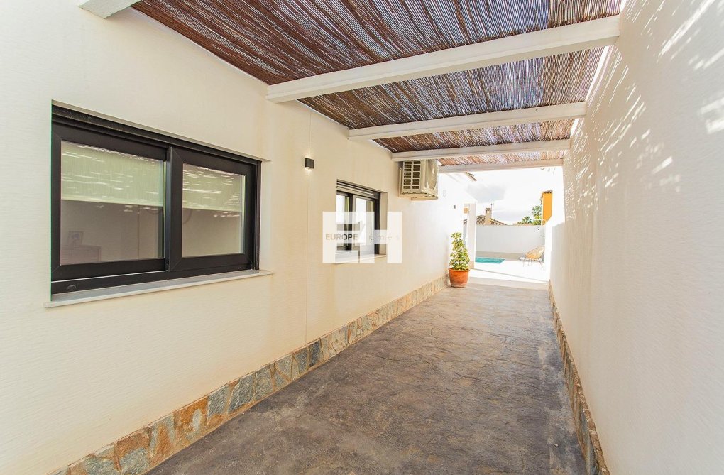 Segunda mano - town house - Torrevieja - La Siesta