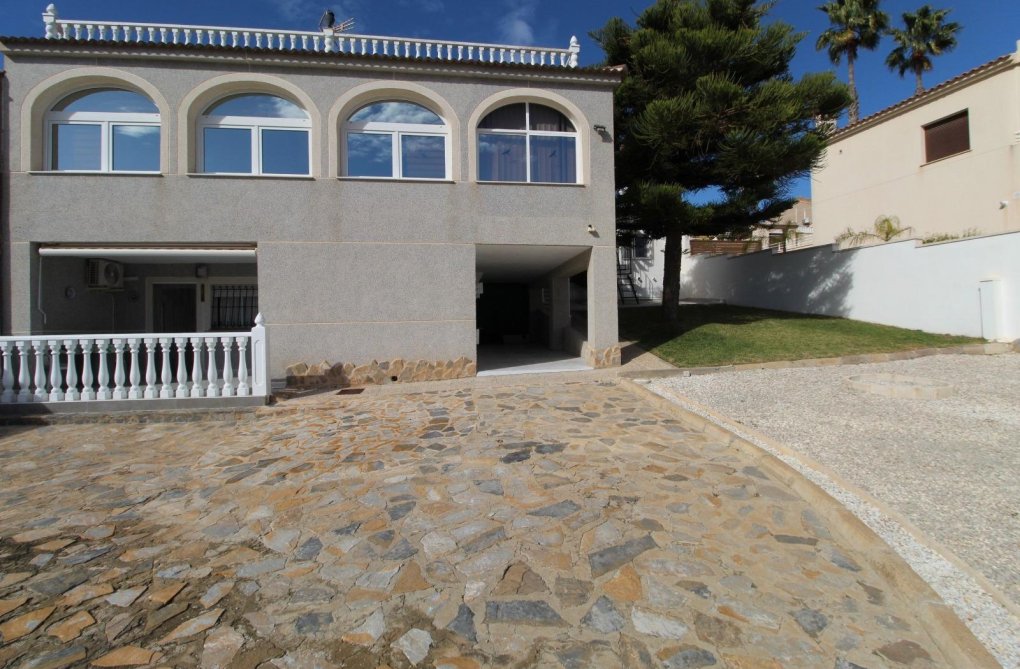 Segunda mano - town house - Torrevieja - Los Balcones - Los Altos Del Edén