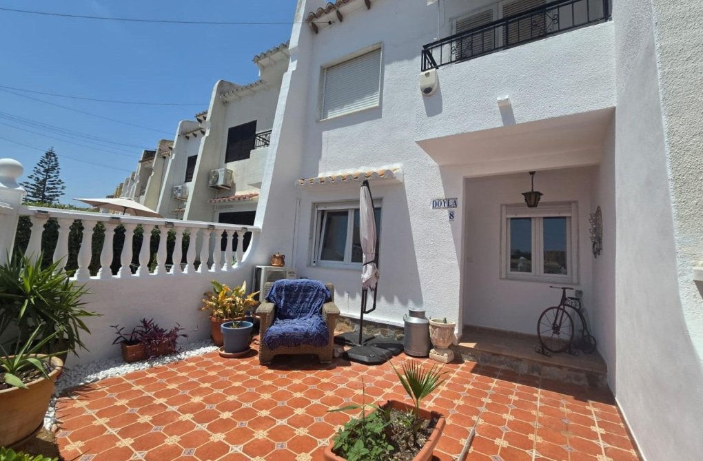 Segunda mano - town house - Torrevieja - Los Balcones 