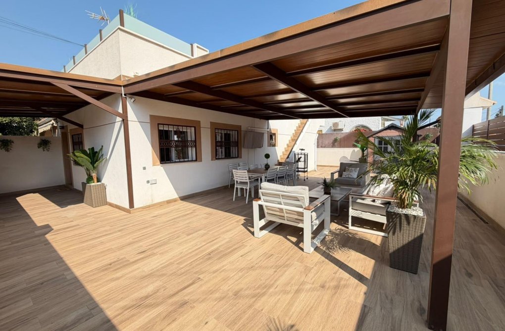 Segunda mano - town house - Torrevieja - Nueva Torrevieja