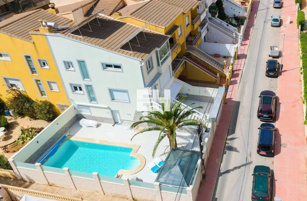 Segunda mano - town house - Torrevieja - Punta Prima