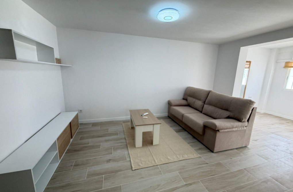 Segunda mano - town house - Torrevieja - Sector 25
