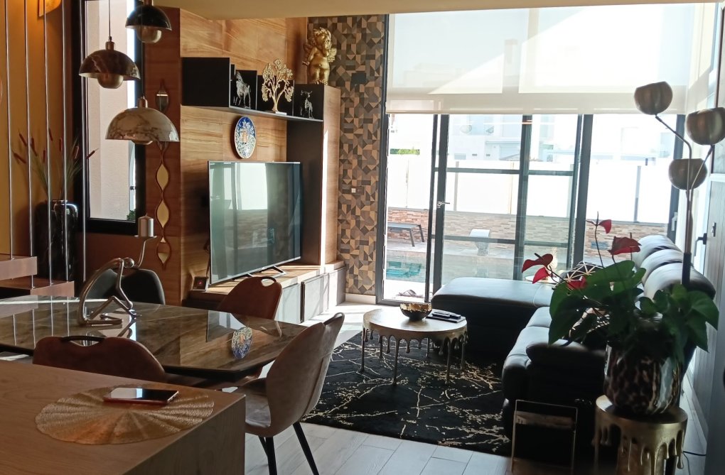 Segunda mano - villa - Cabo Roig - Costa Blanca