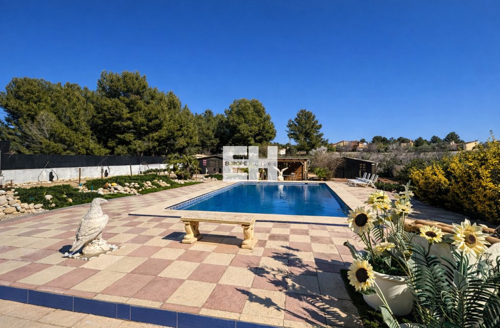 Segunda mano - villa - Castalla - Costa Blanca