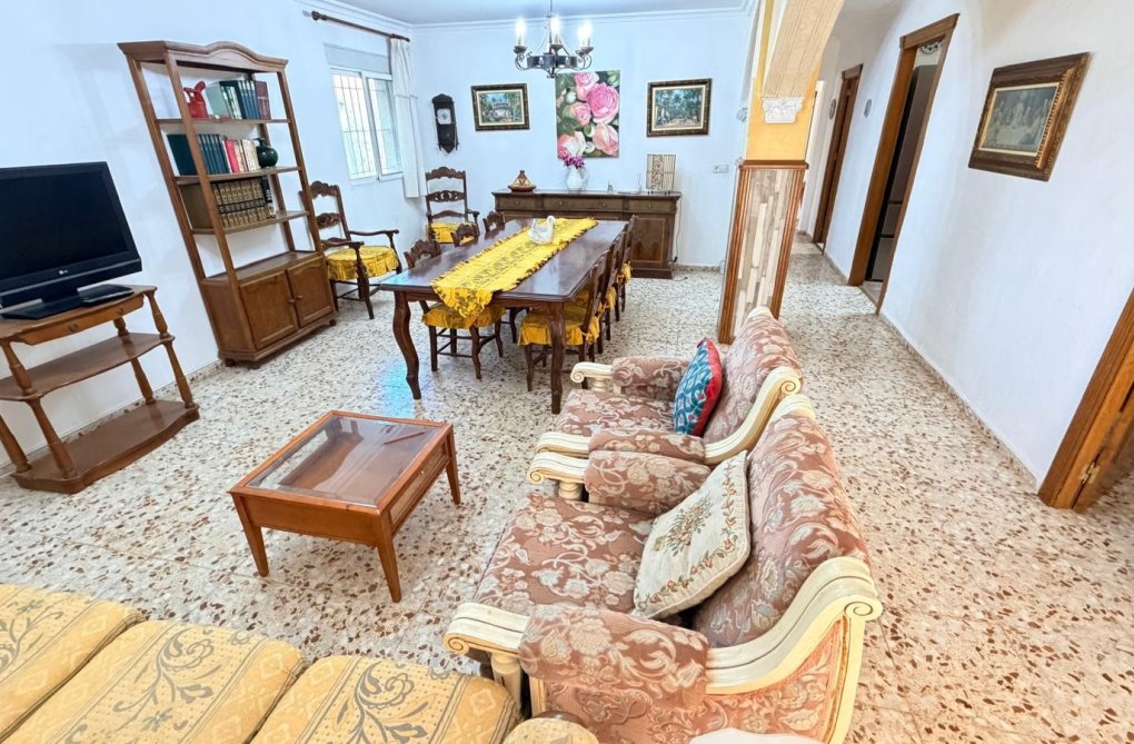 Segunda mano - villa - Crevillent - Inland