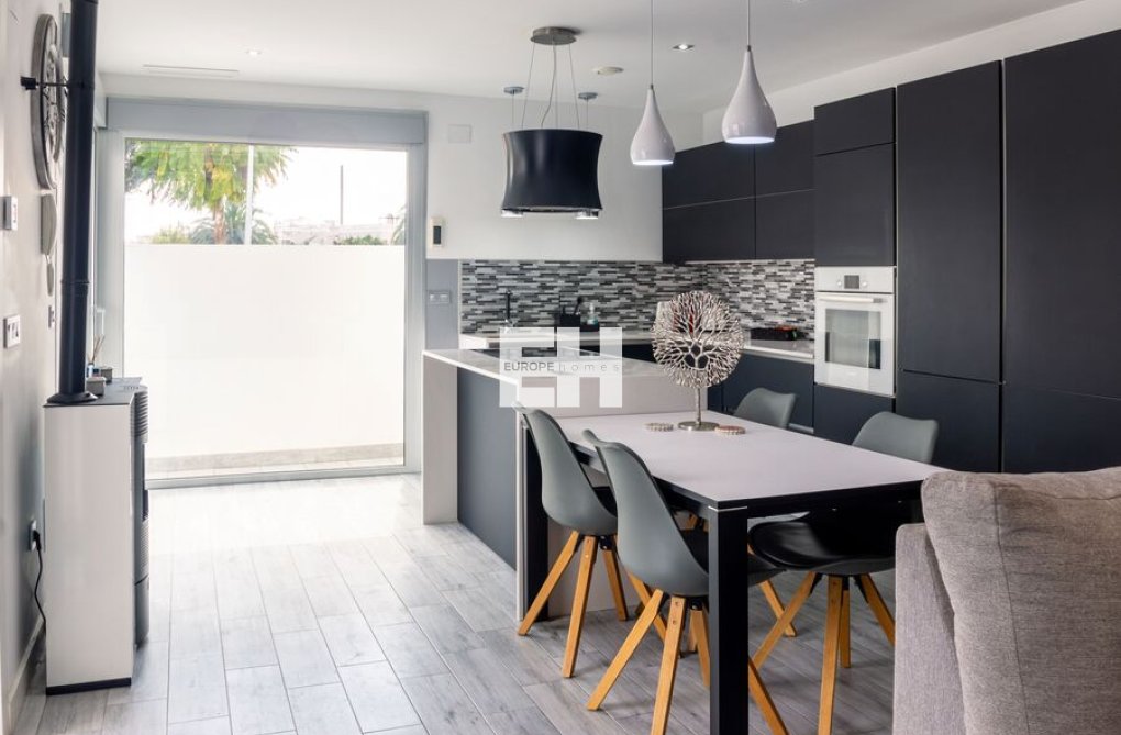 Segunda mano - villa - Daya Vieja - Costa Blanca